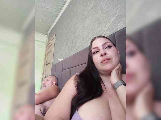 Cleopatra1990 webcam