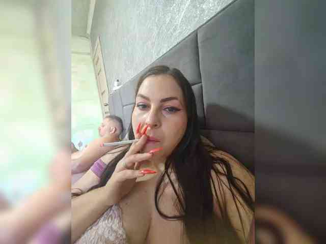 Cleopatra1990 webcam