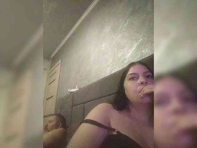 Cleopatra1990 webcam