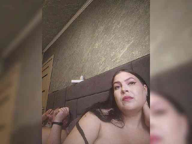 Cleopatra1990 webcam