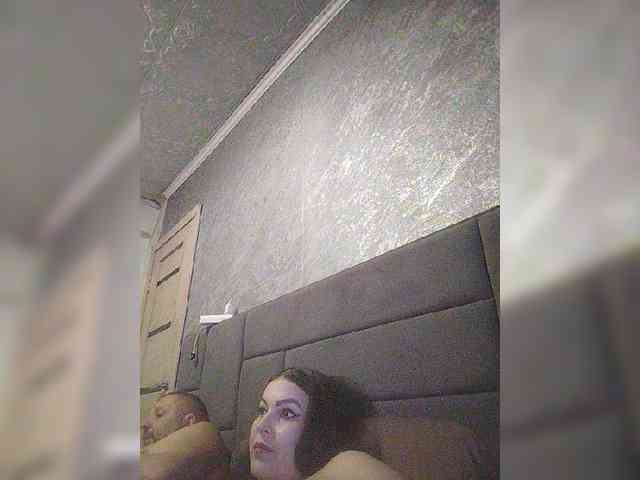 Cleopatra1990 webcam