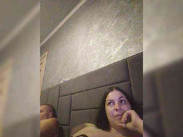 Cleopatra1990 webcam