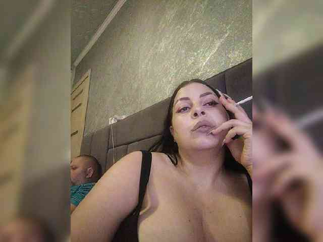 Cleopatra1990 webcam
