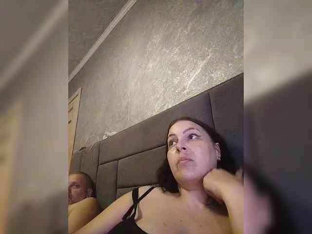 Cleopatra1990 webcam
