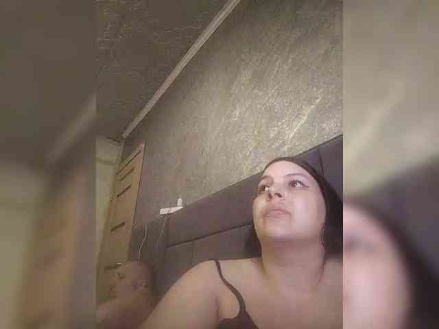 Cleopatra1990 webcam