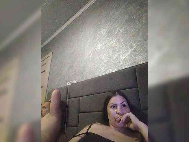 Cleopatra1990 webcam