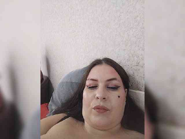Cleopatra1990 webcam