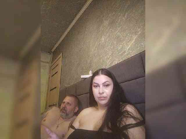Cleopatra1990 webcam