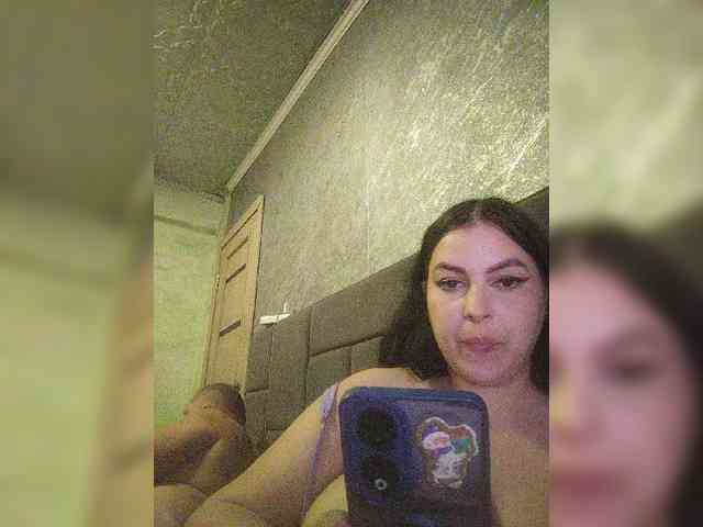 Cleopatra1990 webcam