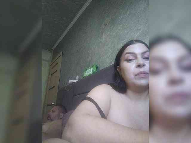 Cleopatra1990 webcam