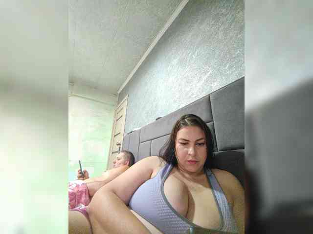 Cleopatra1990 webcam