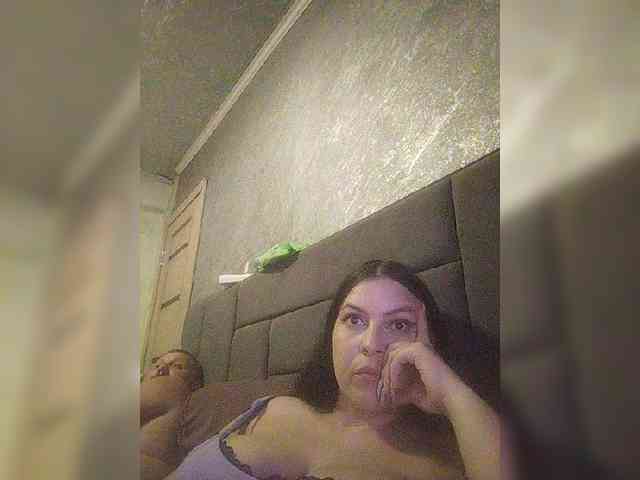 Cleopatra1990 webcam