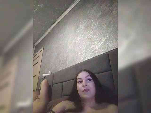 Cleopatra1990 webcam