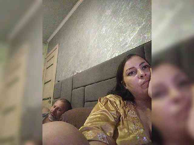Cleopatra1990 webcam