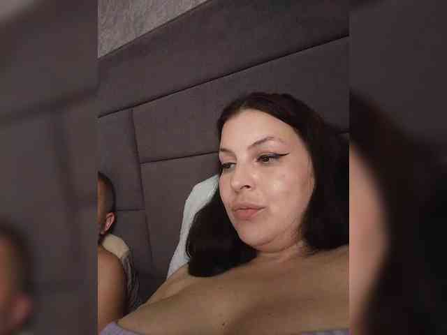 Cleopatra1990 webcam