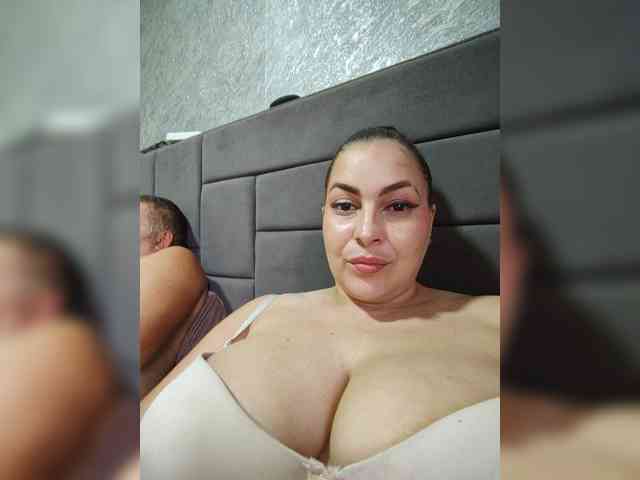 Cleopatra1990 webcam