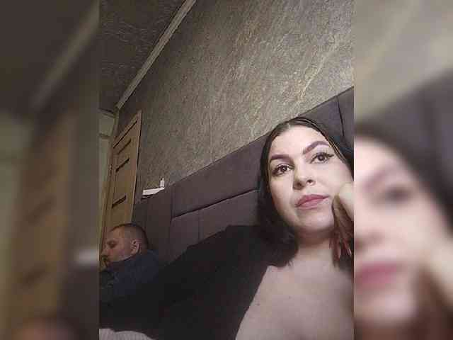 Cleopatra1990 webcam