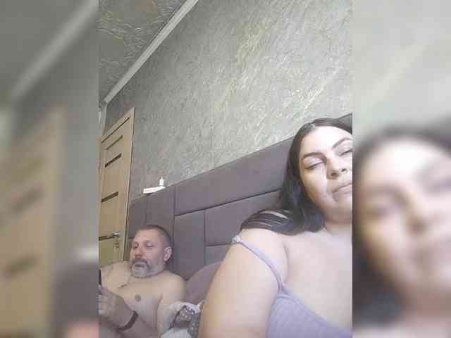 Cleopatra1990 webcam