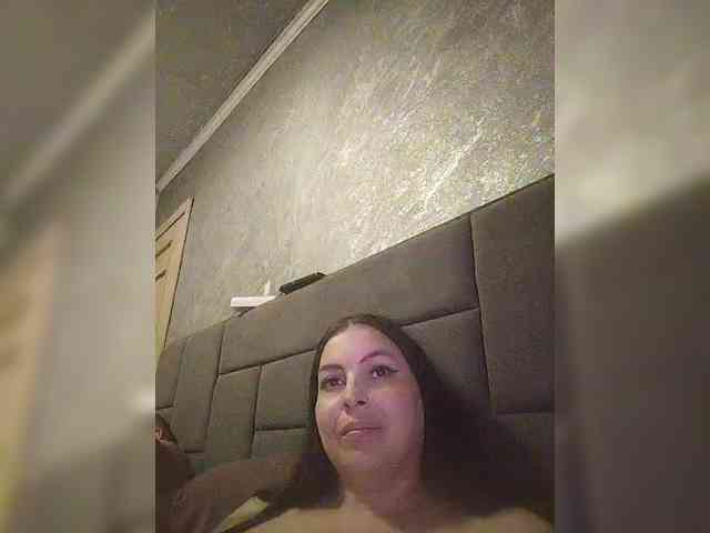 Cleopatra1990 webcam