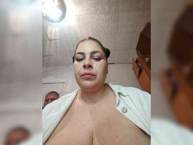 Model: Cleopatra1990