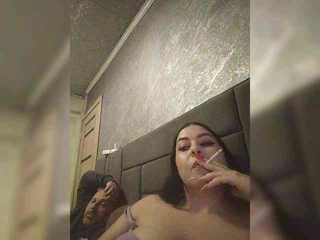 Cleopatra1990 webcam