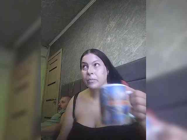 Cleopatra1990 webcam