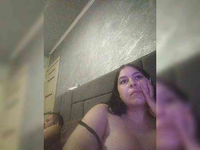 Cleopatra1990 webcam