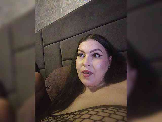 Cleopatra1990 webcam