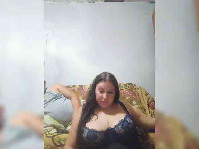 Cleopatra1990 webcam
