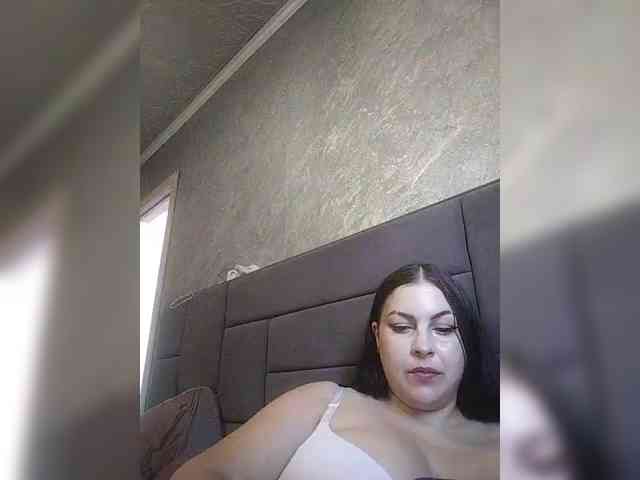 Cleopatra1990 webcam
