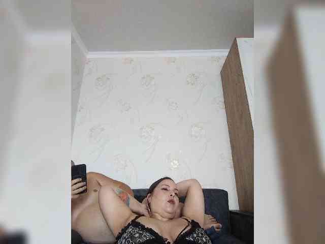 Cleopatra1990 webcam