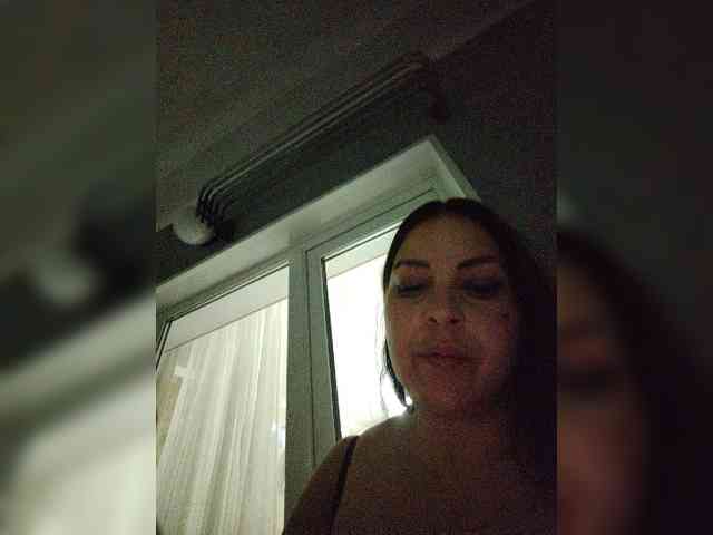 Cleopatra1990 webcam