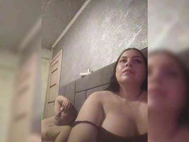 Cleopatra1990 webcam