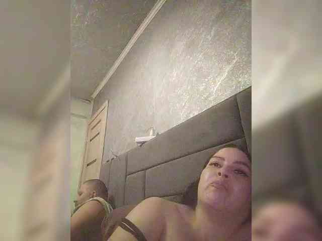 Cleopatra1990 webcam