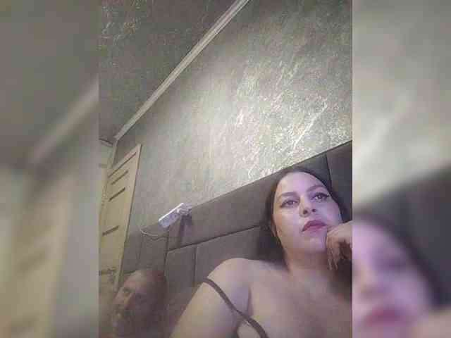 Cleopatra1990 webcam