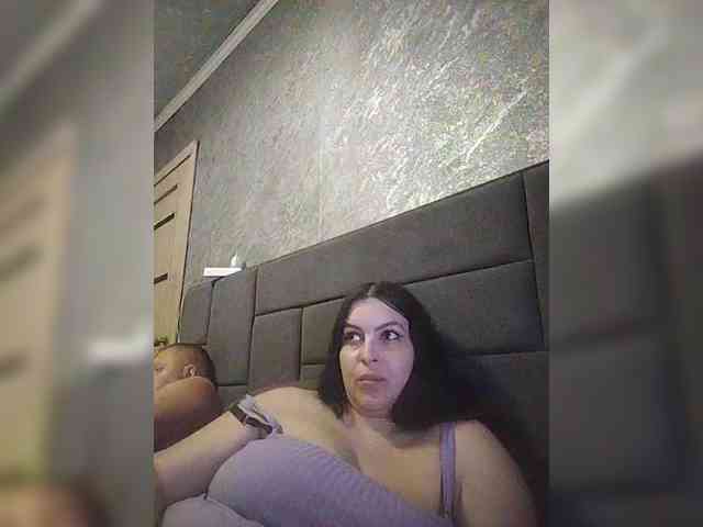 Cleopatra1990 webcam