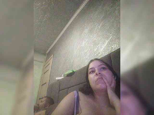 Cleopatra1990 webcam