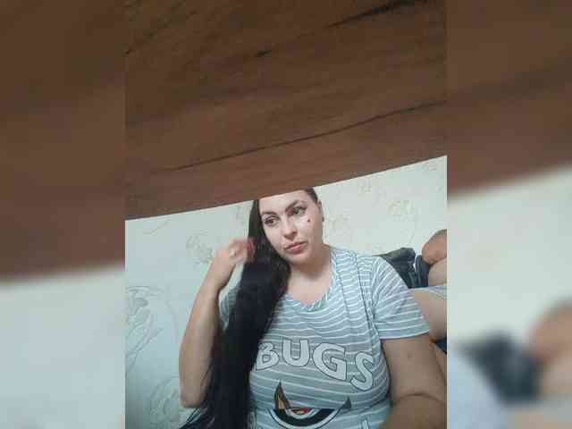 Cleopatra1990 webcam
