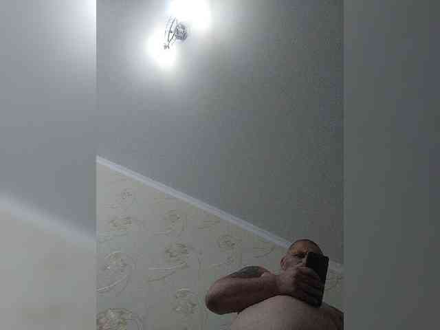 Cleopatra1990 webcam