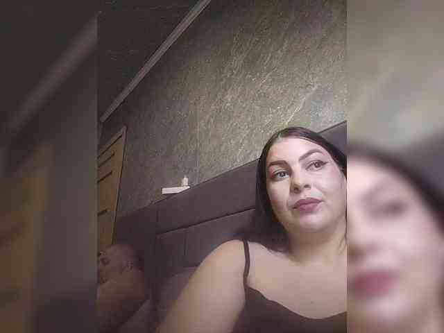 Cleopatra1990 webcam