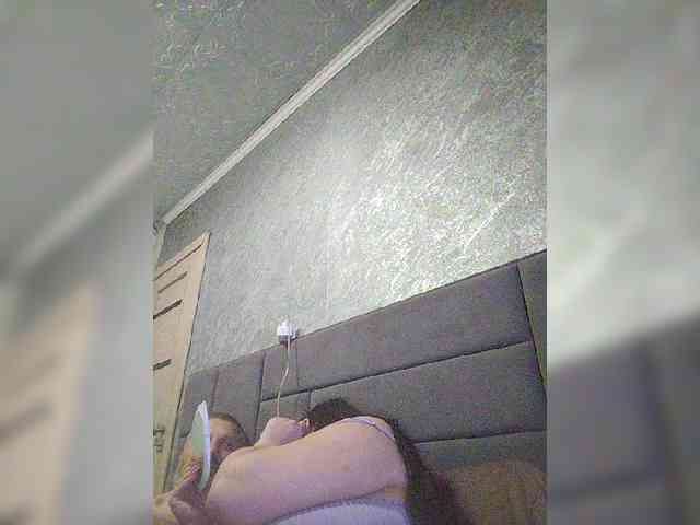 Cleopatra1990 webcam
