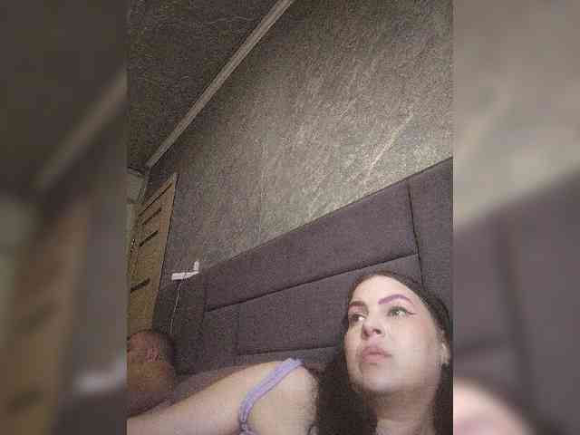 Cleopatra1990 webcam