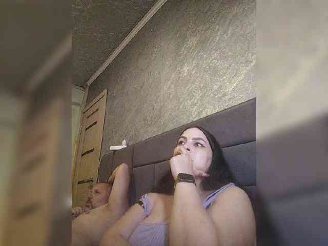 Cleopatra1990 webcam