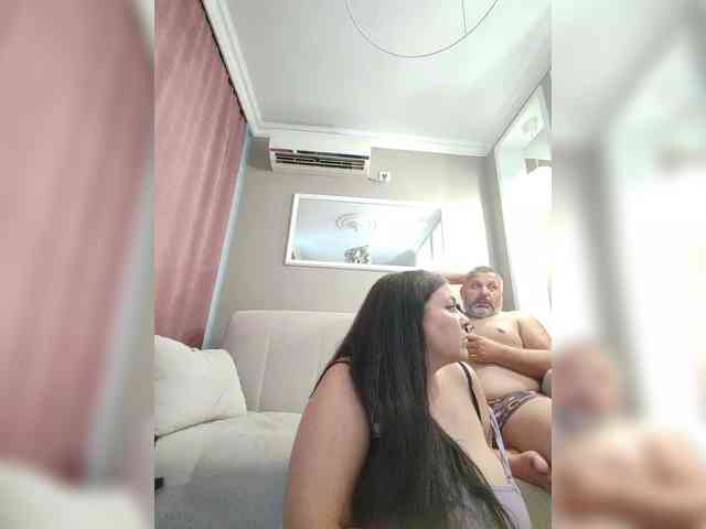 Cleopatra1990 webcam