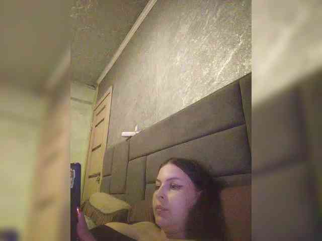 Cleopatra1990 webcam