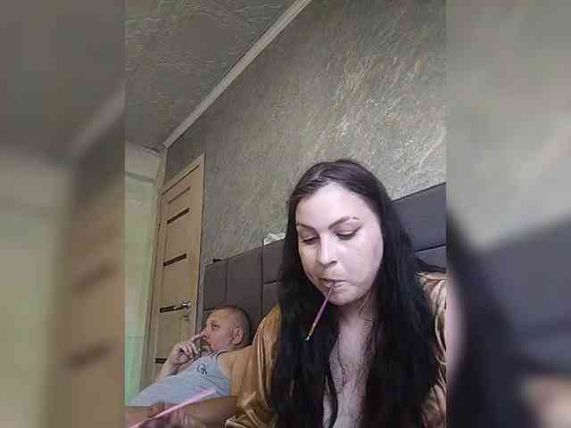 Cleopatra1990 webcam
