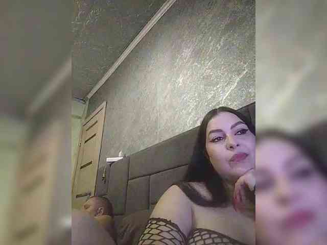 Cleopatra1990 webcam