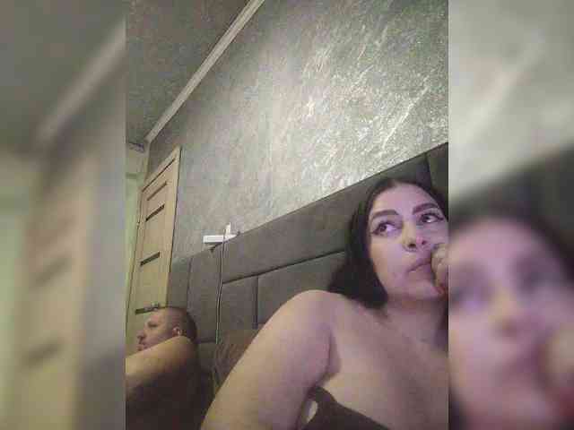 Cleopatra1990 webcam