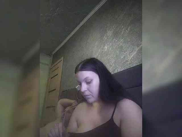 Cleopatra1990 webcam