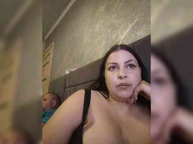Cleopatra1990 webcam
